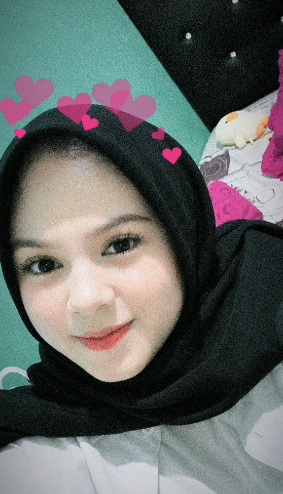 GIF ilipakiwa na febyy