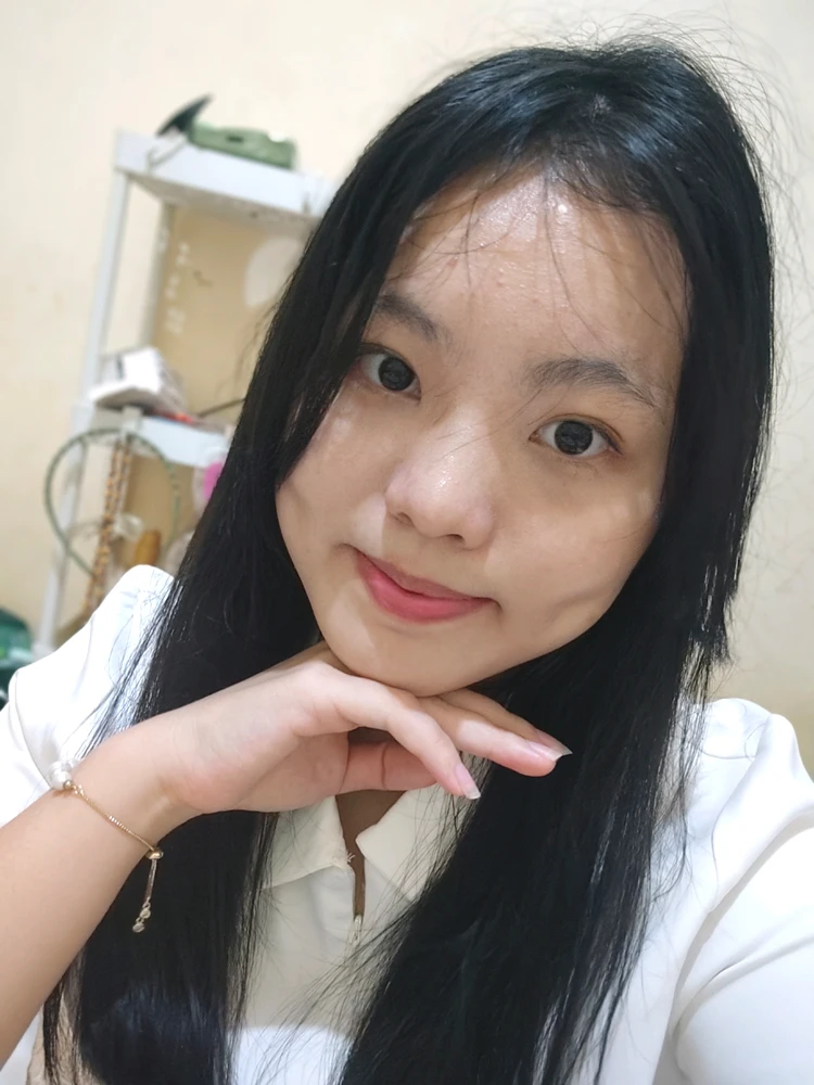 GIF uploaded by Vanessa