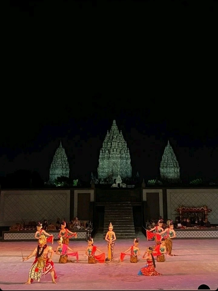 GIF uploaded by fadila