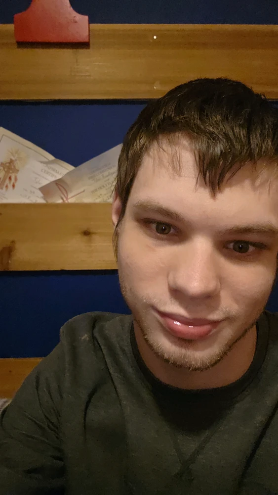 GIF imtella' minn Tyler Bradley