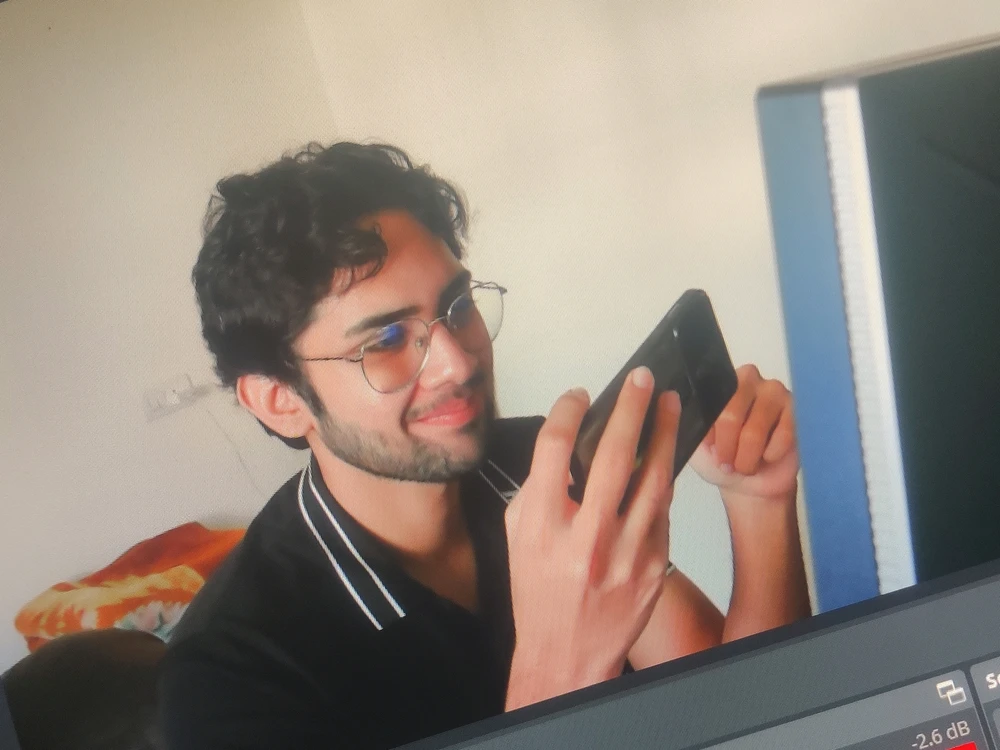 GIF uploaded by Janu
