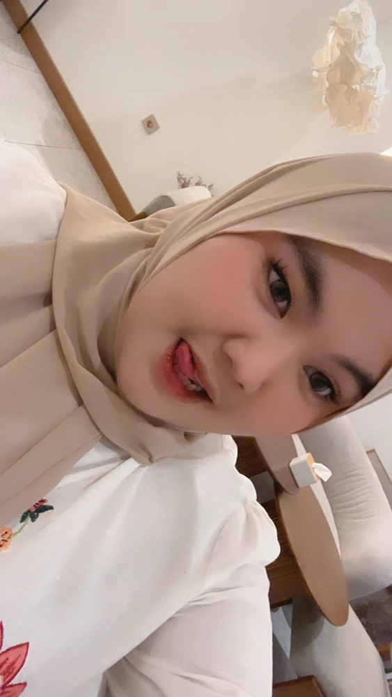 sofya 上傳的 GIF
