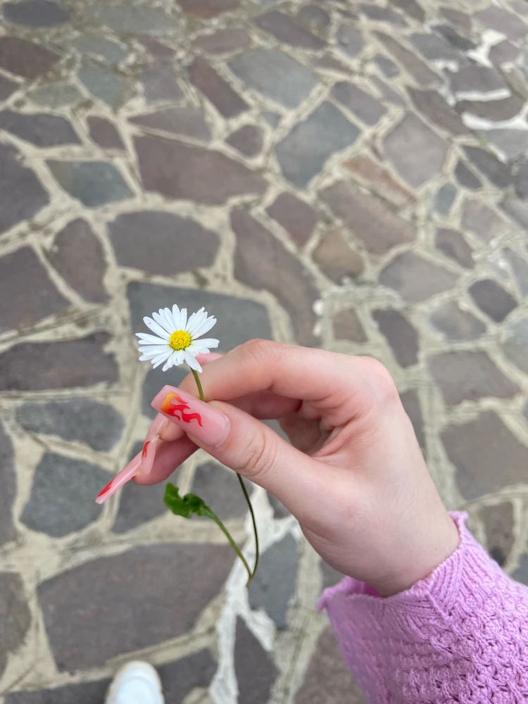GIF uploaded by Hela
