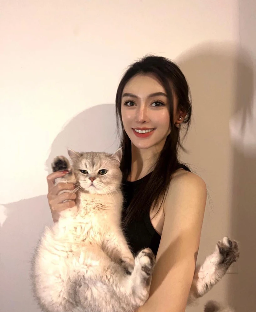 GIF diunggah ku vicky