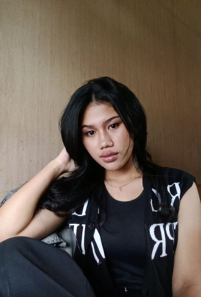 GIF diunggah dening Susi
