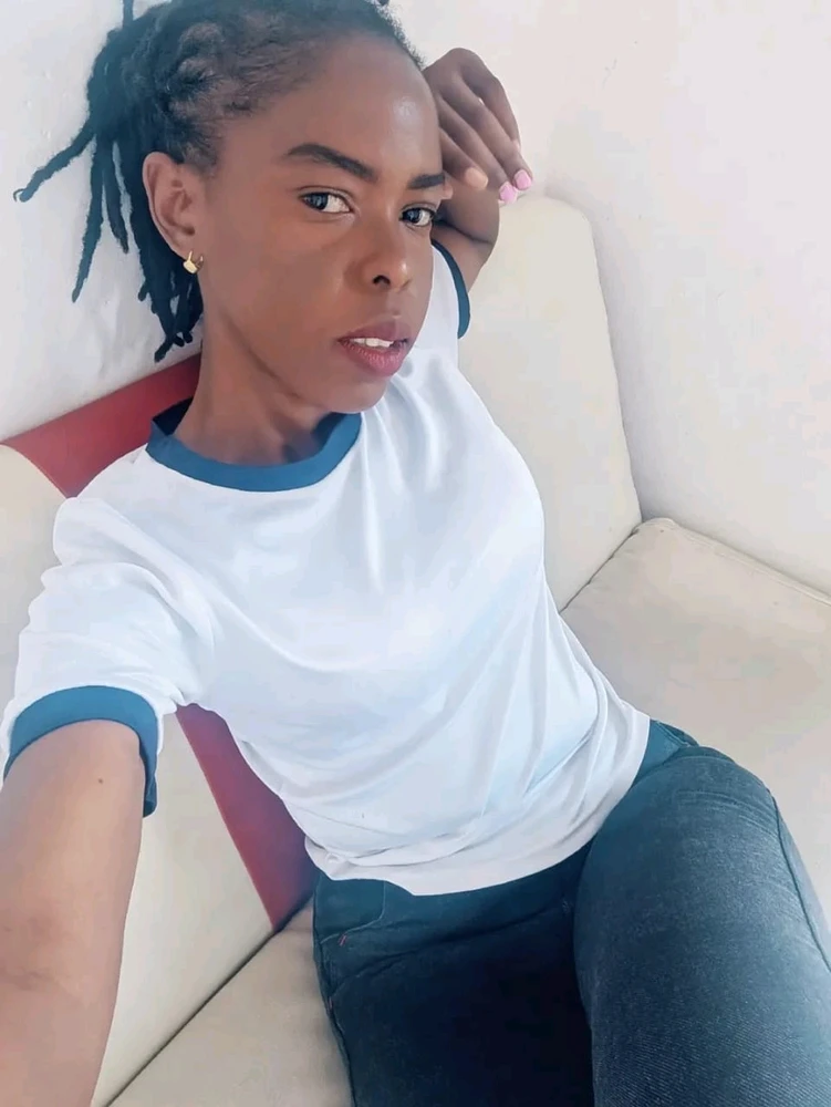 Becky 上傳的 GIF