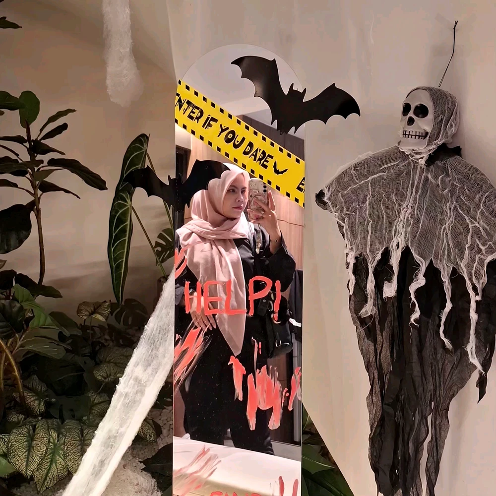 GIF uploaded by Ana