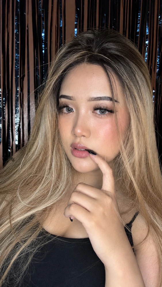 GIF загружаны Khairunisa