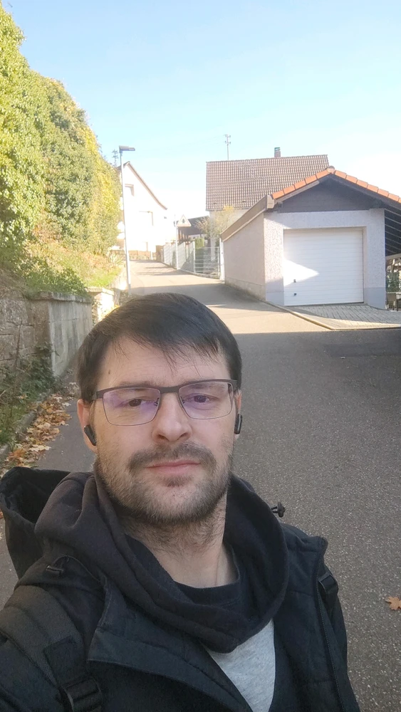 GIF uploaded by Vaiken
