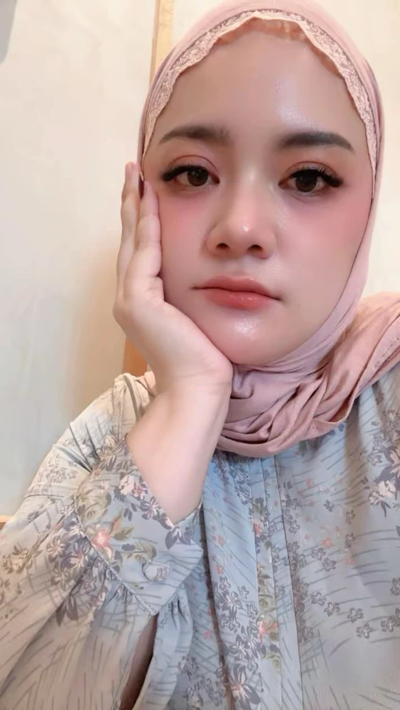 GIF yaikidwa ndi estehmanis