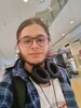 Profile picture of R