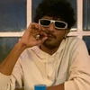 Hulagway sa profile ni D